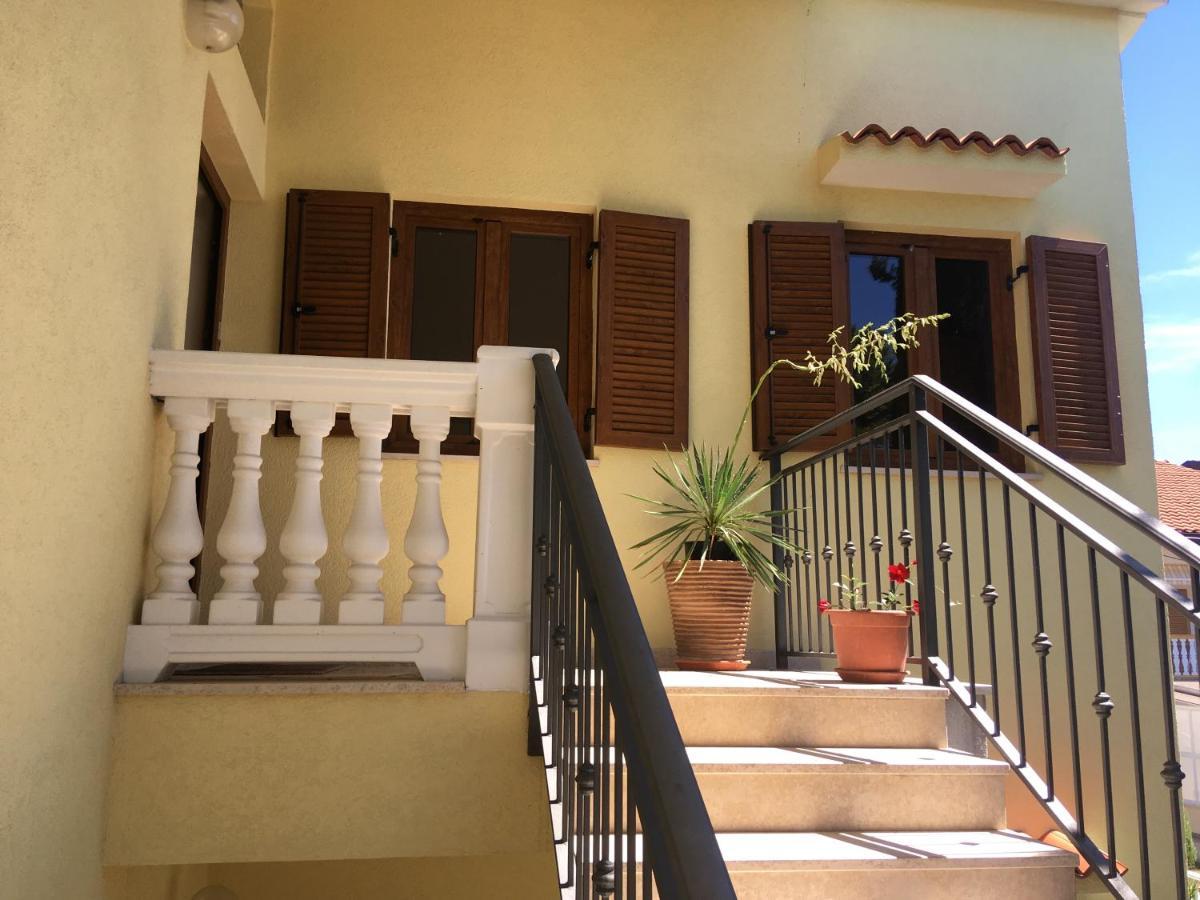 Irena Apartment *