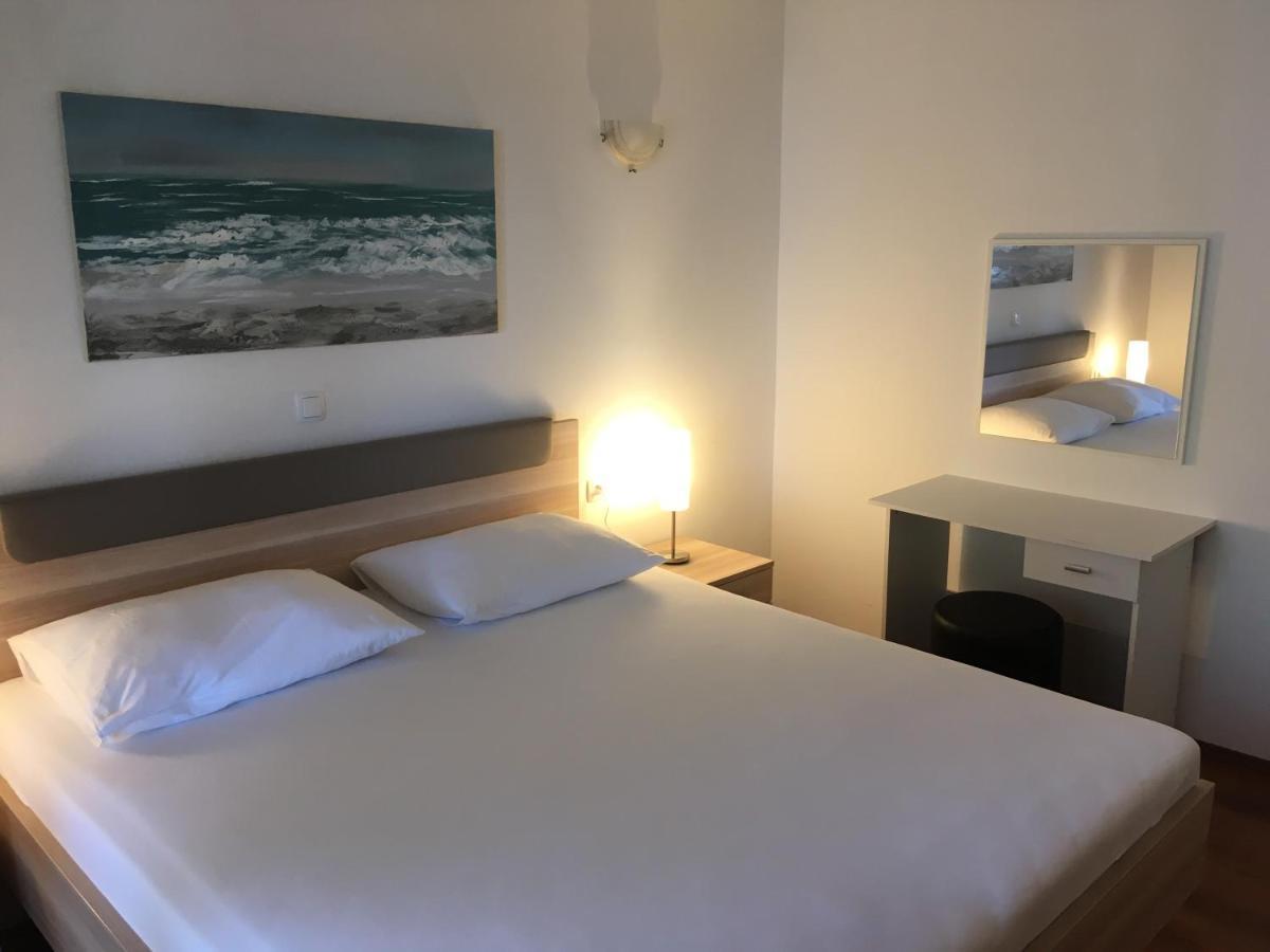 Apartment Irena *